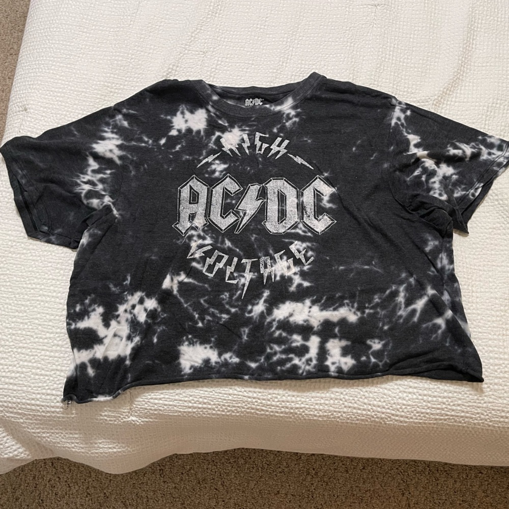 AC/DC crop